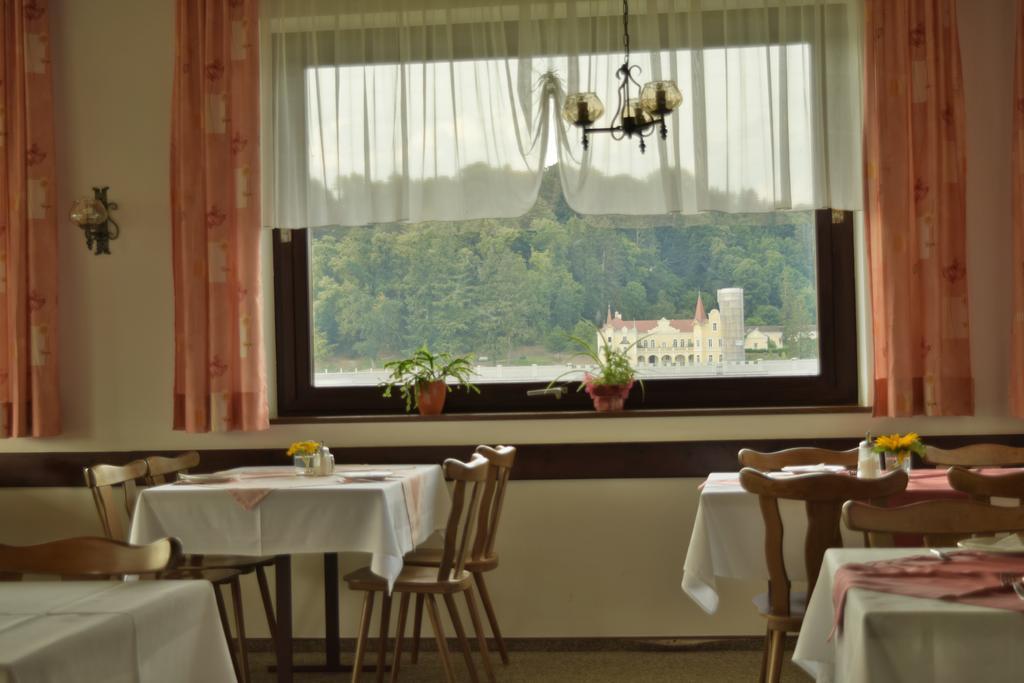 Gasthof S'Schatzkastl Ardagger Markt Bagian luar foto