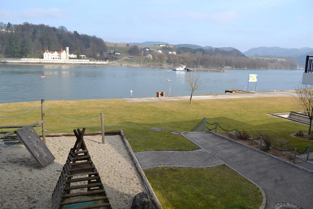 Gasthof S'Schatzkastl Ardagger Markt Bagian luar foto