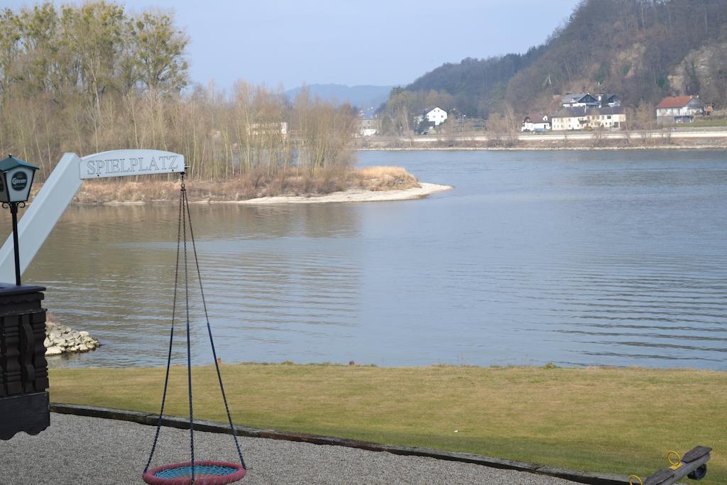 Gasthof S'Schatzkastl Ardagger Markt Bagian luar foto
